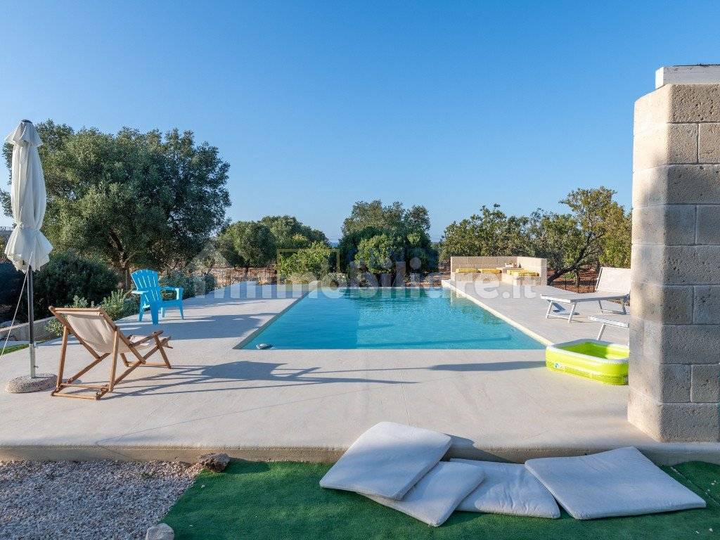 LUXURY VILLA WITH SEA VIEW FOR SALE VILLA PISCINA