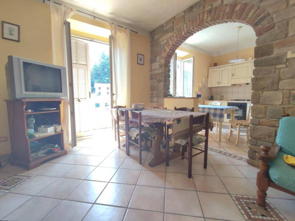 Vente Appartement Castelnuovo di Garfagnana. Appartement 4 chambres en via Nicola Fabrizi 49