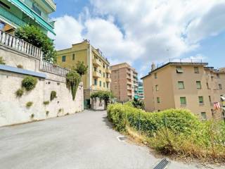 Foto - Appartamento via Pierino Negrotto Cambiaso 15, Rivarolo, Genova