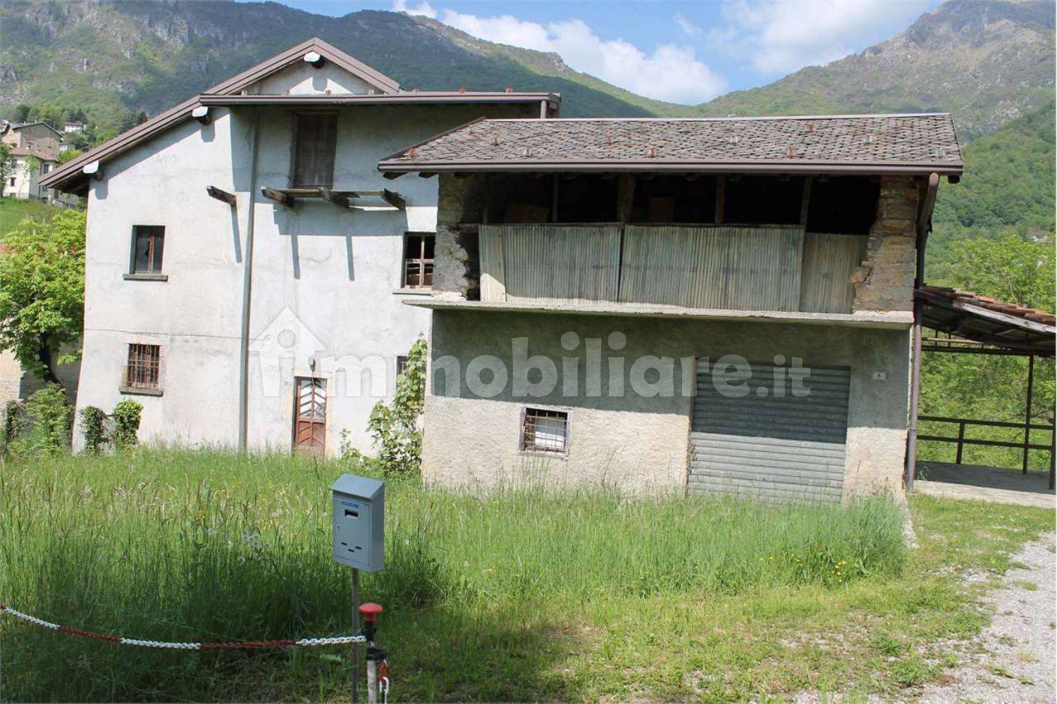 Rustico - Casale in vendita a Sant'Omobono Terme