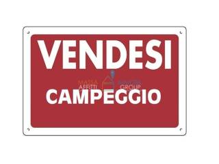 VENDESI CAMPEGGIO.jpg