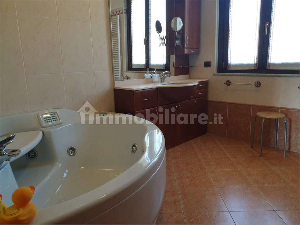 Primo bagno piano T