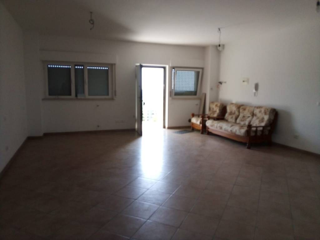 appartamento in affitto uso ufficio