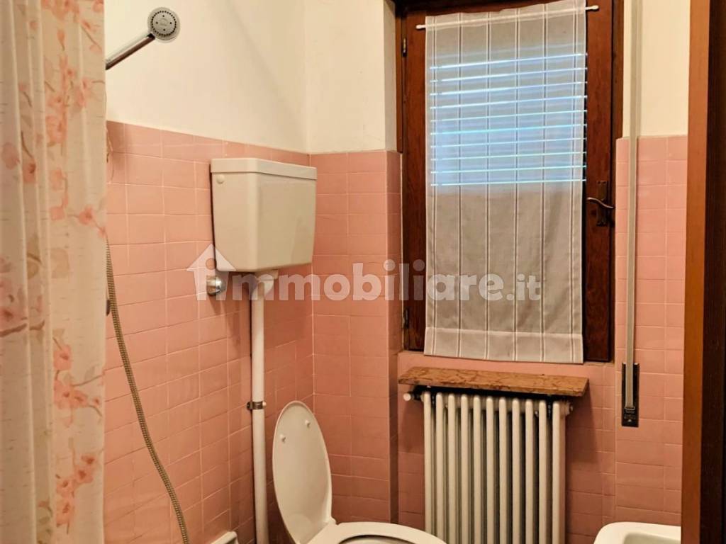 Bagno piano primo