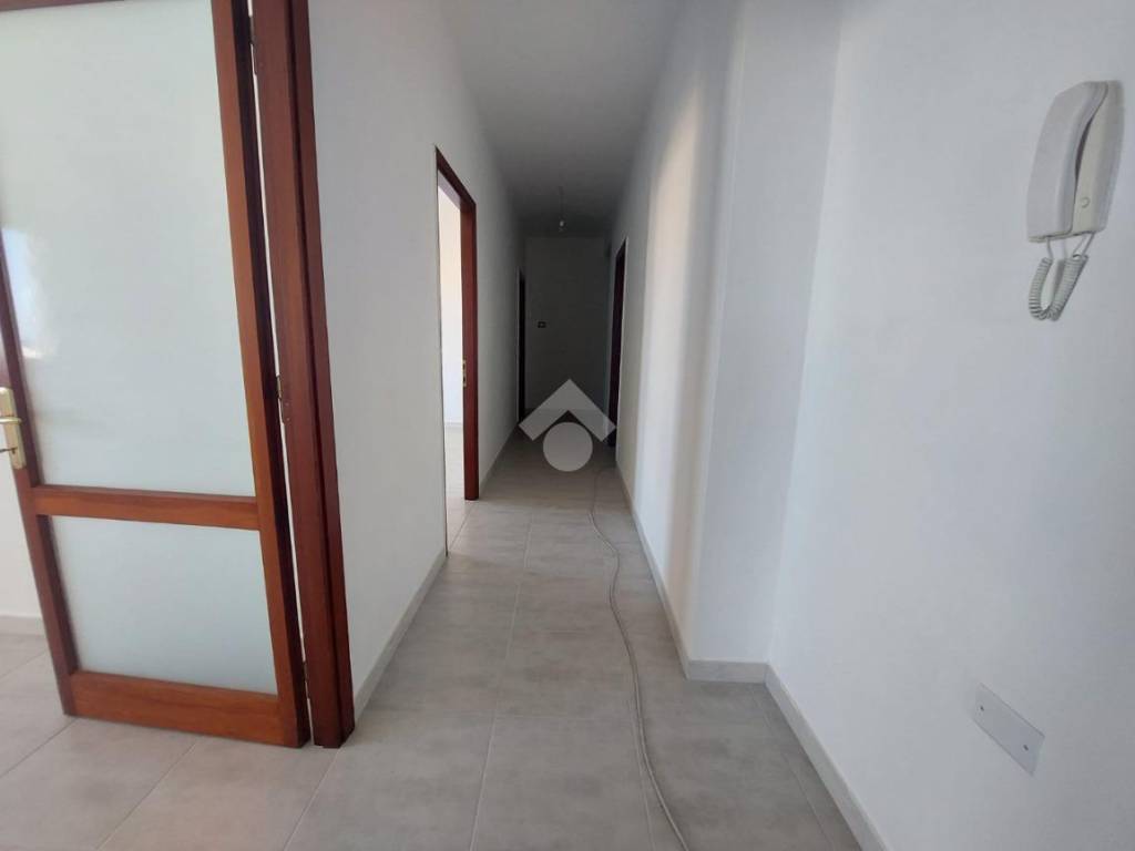 Vendita Appartamento Porto Torres. Quadrilocale in via E Sacchi 24. Ottimo  stato, quarto piano, con terrazza, rif. 97655962