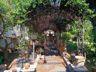 Vendesi a Lecce casa con giardino sulle mura
