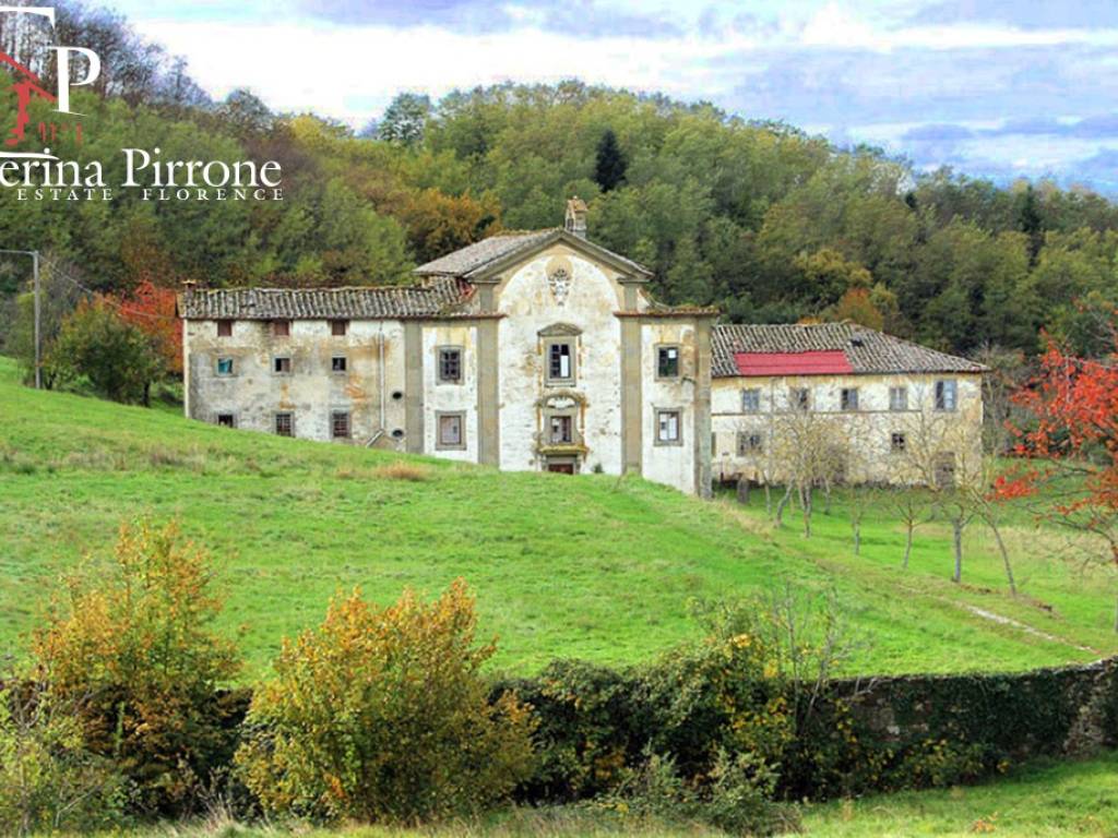 Borgo San Lorenzo vendesi convento da ristrutturare