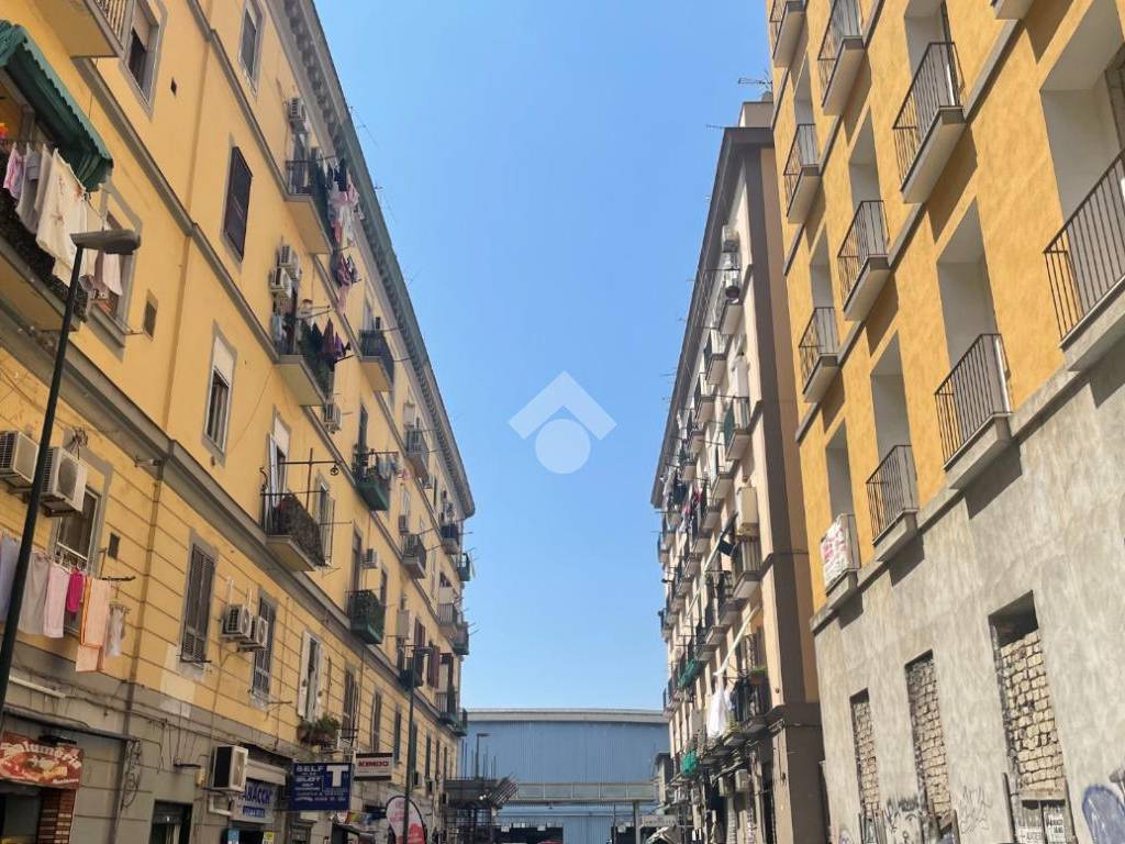 Vendita Appartamento Napoli. Bilocale in via Filippo Cavolino. Ottimo