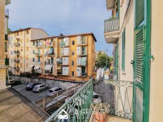 BALCONE CAMERA