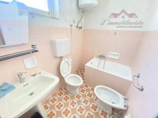 Bagno piano primo