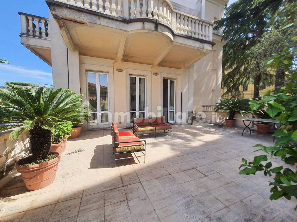 Rent Apartment Rome. 3-room flat, Excellent condition, second floor ...