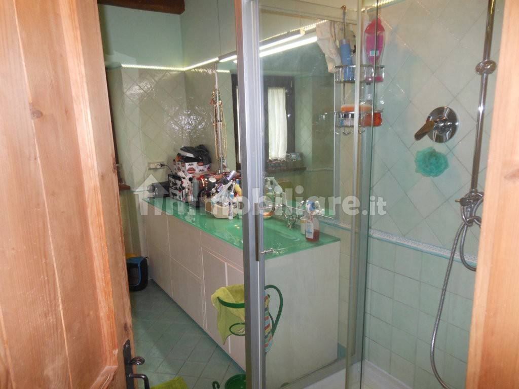 bagno con doccia
