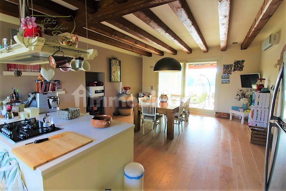 33 cucina villa veggiano