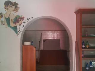 INTERNI
