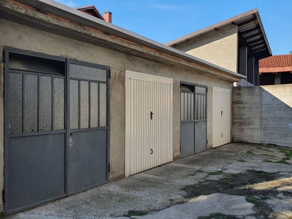 Garage - box via vittorio veneto 8/bis, centro, riva presso chieri