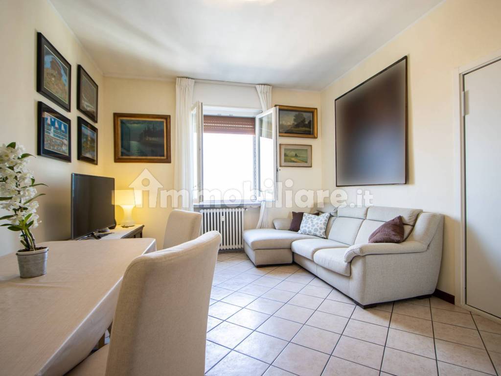 Sale Apartment Milan. 3room flat in via Molino delle.... Good