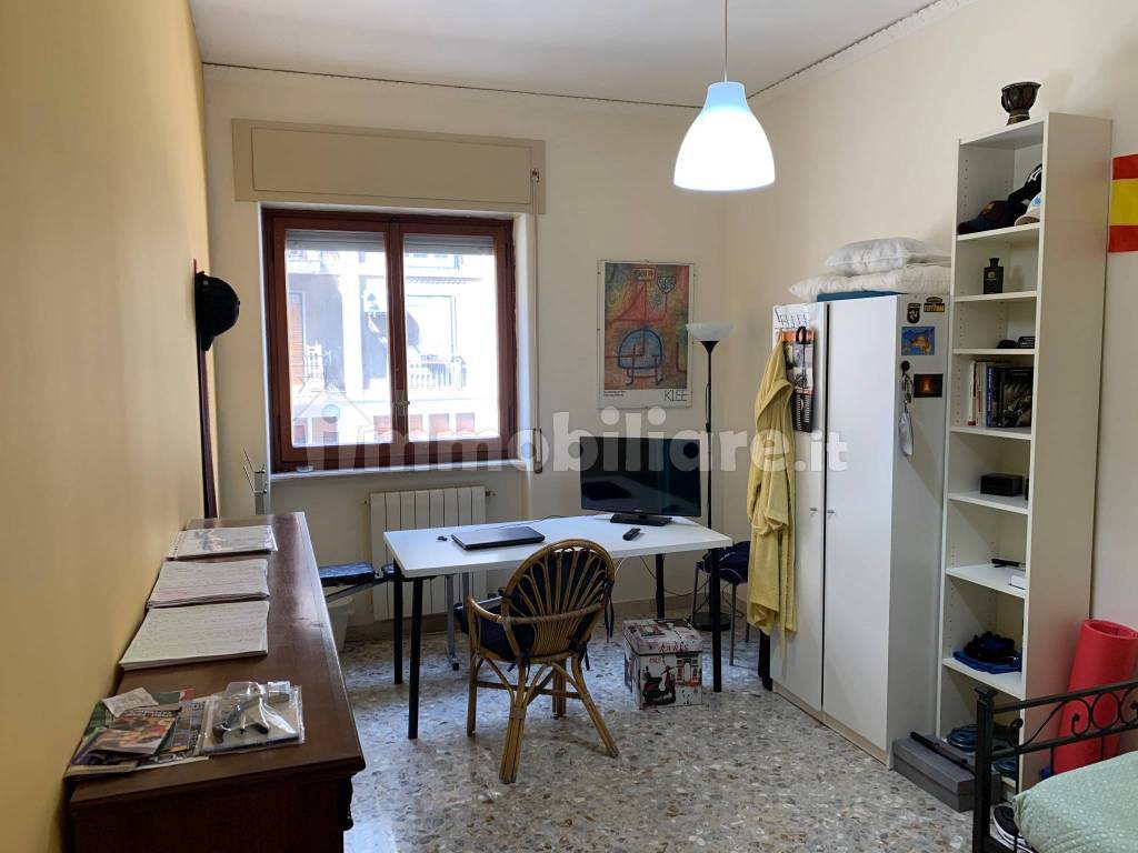 Stanze In Affitto A Catania Per Studenti Stanza singola in affitto, affittasi camera singola via Luigi Sturzo