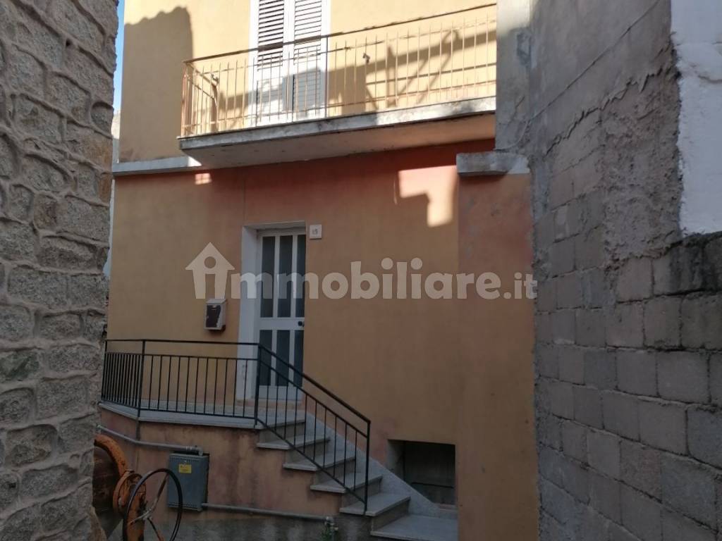 Sale Single family villa in via Francesco Crispi 2 Ilbono. To be ...