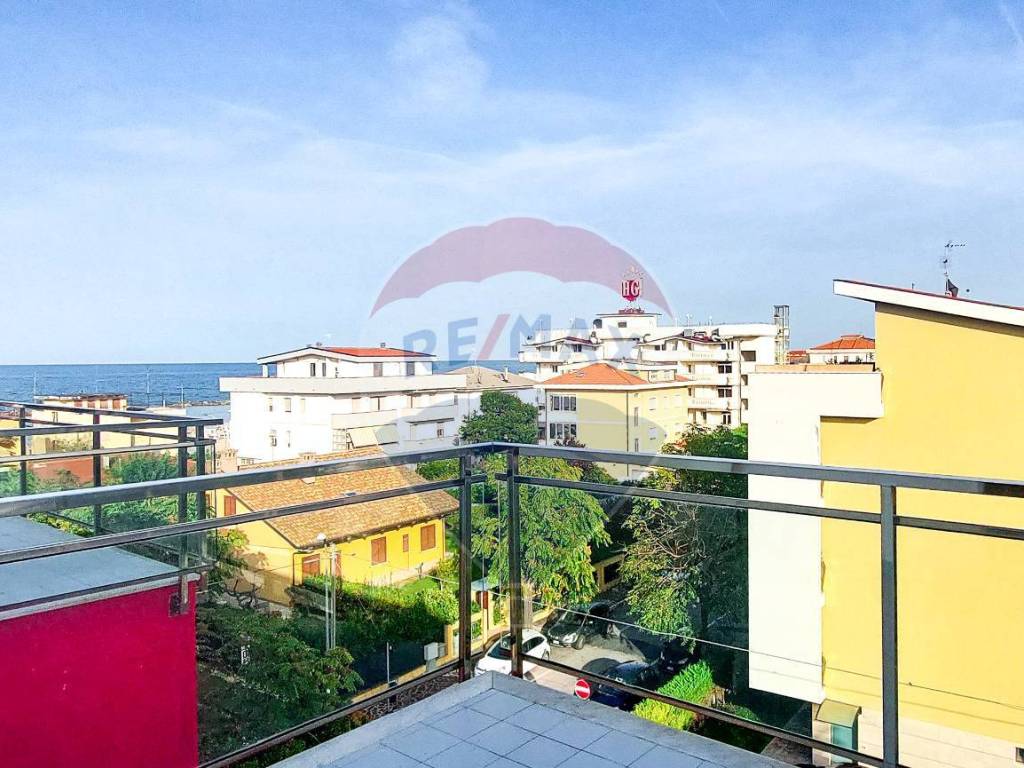 Sale Apartment in via Dei Piceni 4. Francavilla al Mare. Excellent