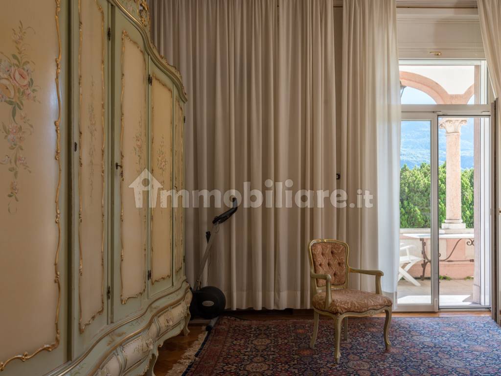 Villa signorile con fascino antico e ampio terreno privato - Foto 20