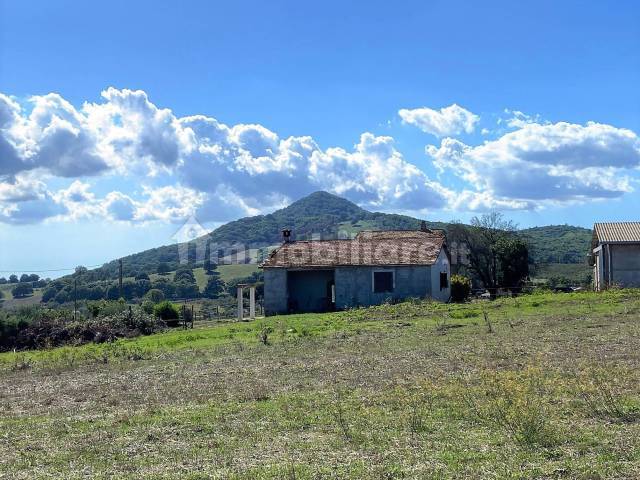 MONTE TOPINO E VISTA LATERALE