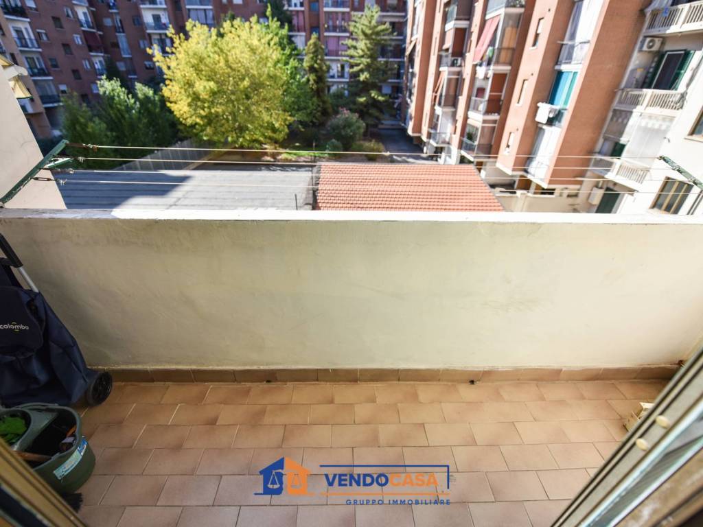 Vendita Appartamento Torino. Bilocale in corso Trapani 124. Buono stato,  secondo piano, con balcone, riscaldamento centralizzato, rif. 98449232