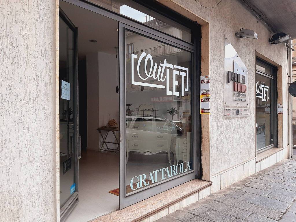 Locale commerciale corso Italia 226, Giarre, rif. 98466494 Immobiliare.it