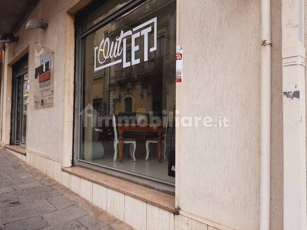 Locale commerciale corso Italia 226, Giarre, Rif. 98476020 Immobiliare.it