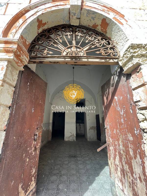 Palazzo - Edificio in vendita a Presicce-Acquarica