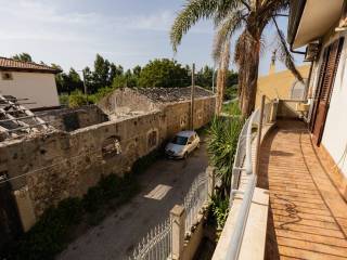 affaccio verso strada esterna