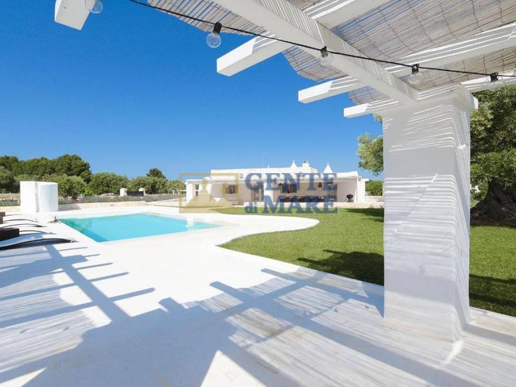 Luxury trullo