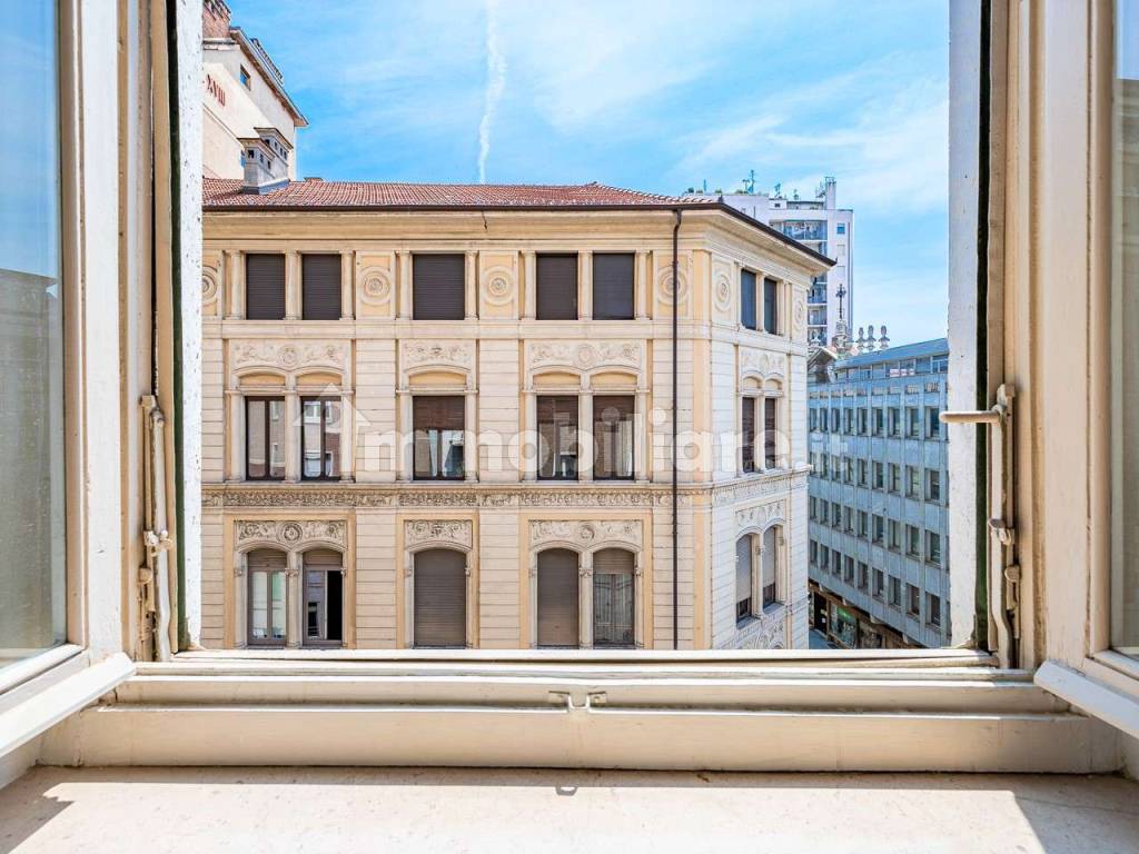 Vendita Appartamento in via SANTA TERESA. Torino. Nuovo, quarto piano, con balcone Vendita Appartamento in via SANTA TERESA. Torino. Nuovo, quarto piano, con balcone