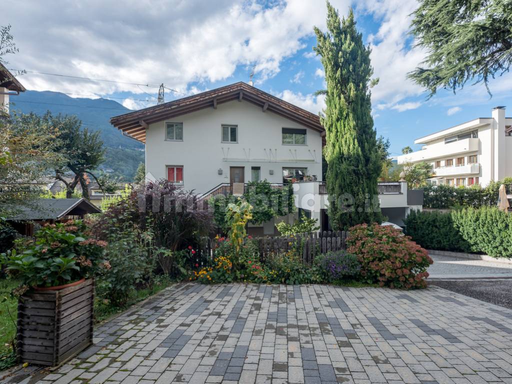 Splendida villa con ampio giardino in ottima posizione - Foto 2