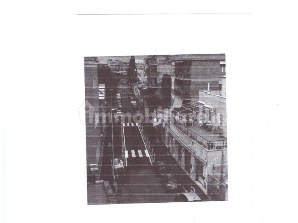 Locale commerciale via Ottavio Assarotti, Roma, Rif. 98599588