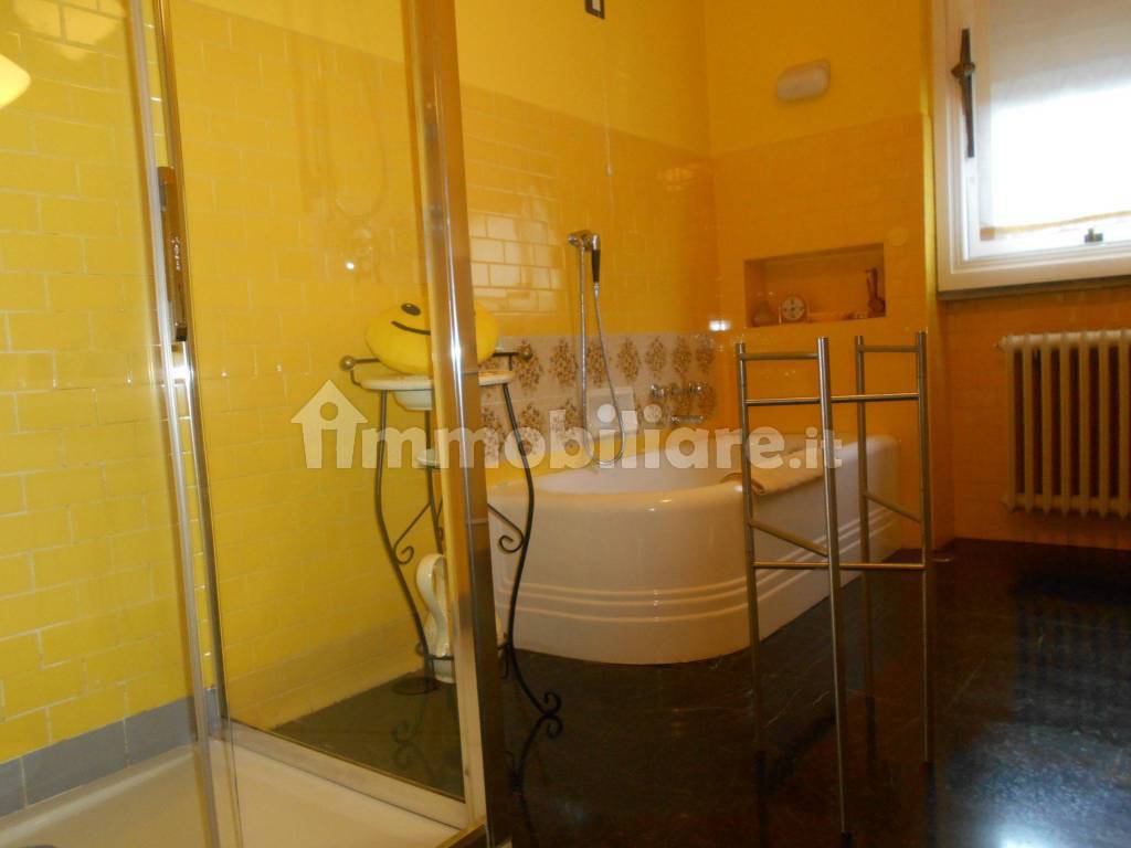 Bagno Yellow 1