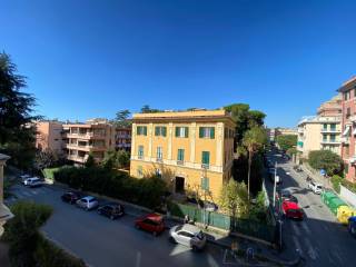 Case in vendita in Via Zara, Genova - Immobiliare.it