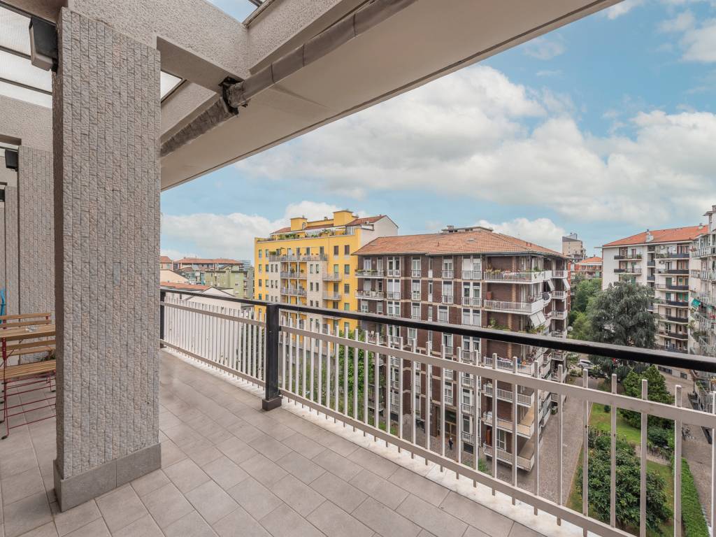 Sale Penthouse in via Giancarlo Sismondi 55 Milan. Good condition ...