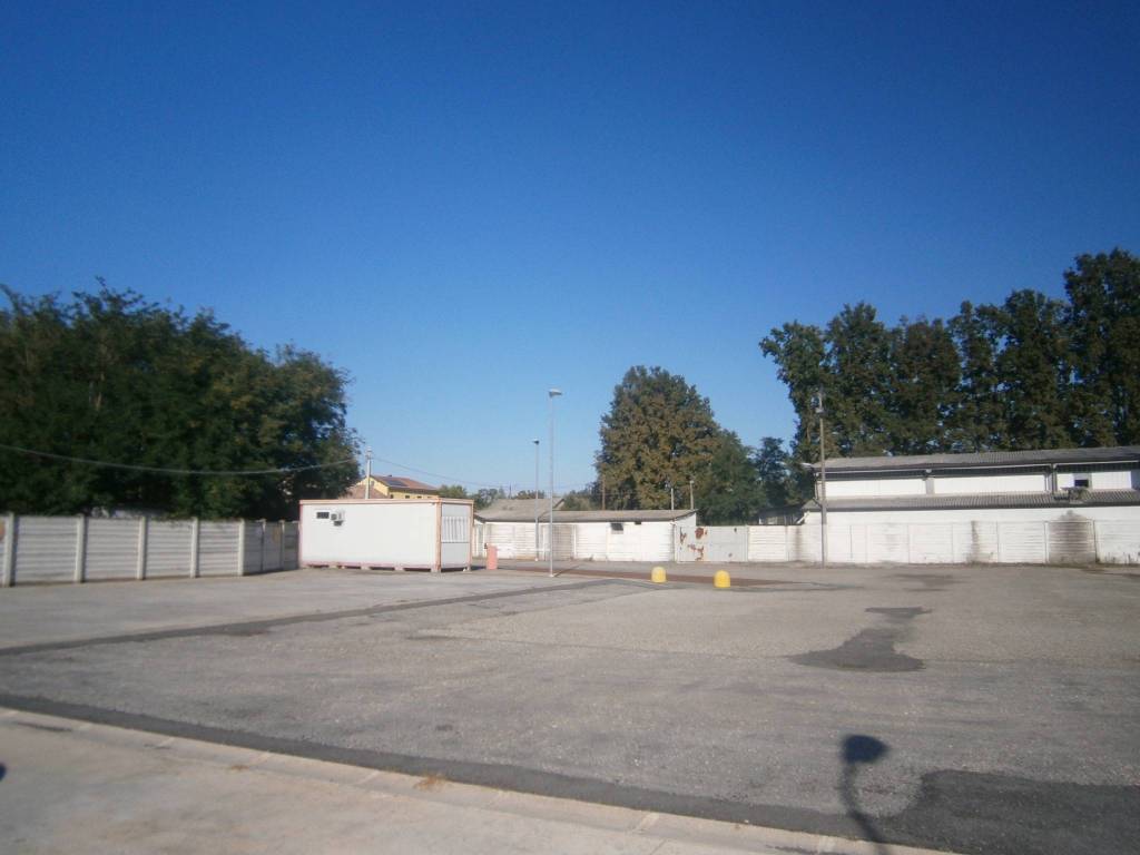 Capannone viale agricoltura, corso torino, vigevano