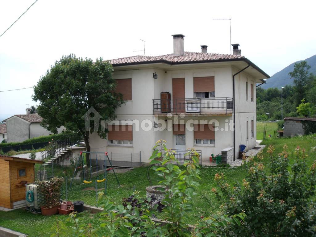 Affitto Appartamento Pieve del Grappa. Bilocale in via Monte Asolone 22