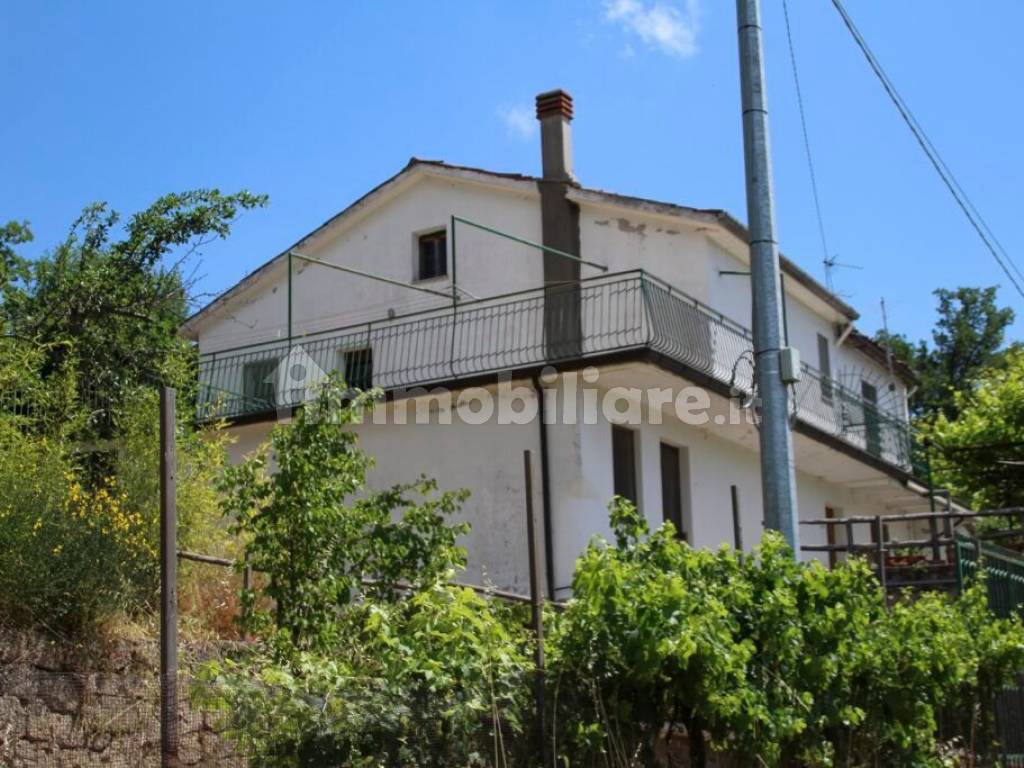 Sale Single family villa in Vico Po 22 Latronico. Good condition