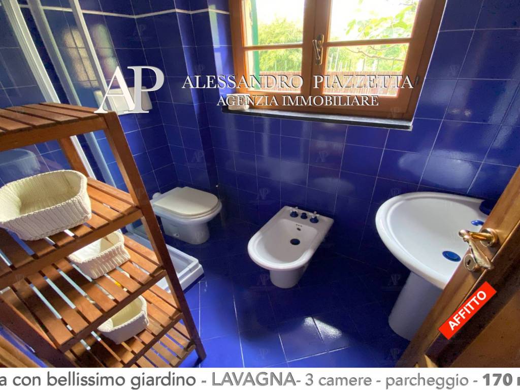 Bagno con doccia al piano terra