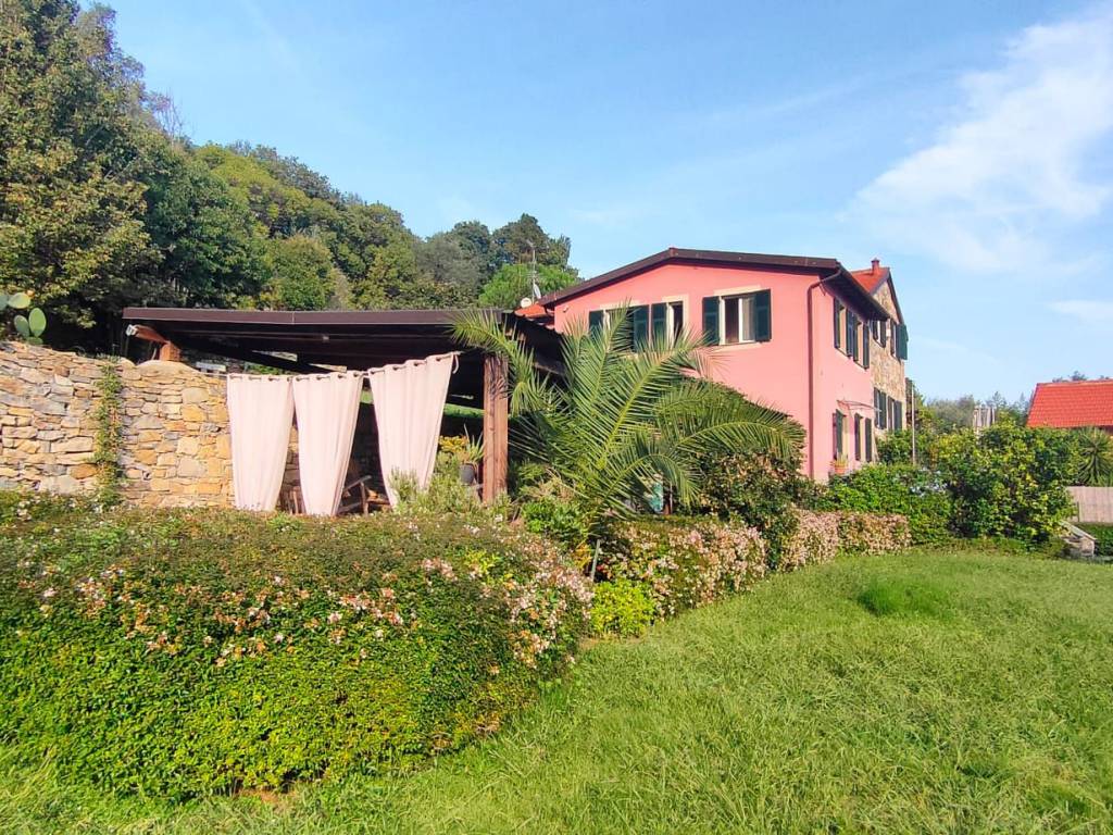 Vendita Villa unifamiliare Santa Margherita Ligure. Nuova, posto auto