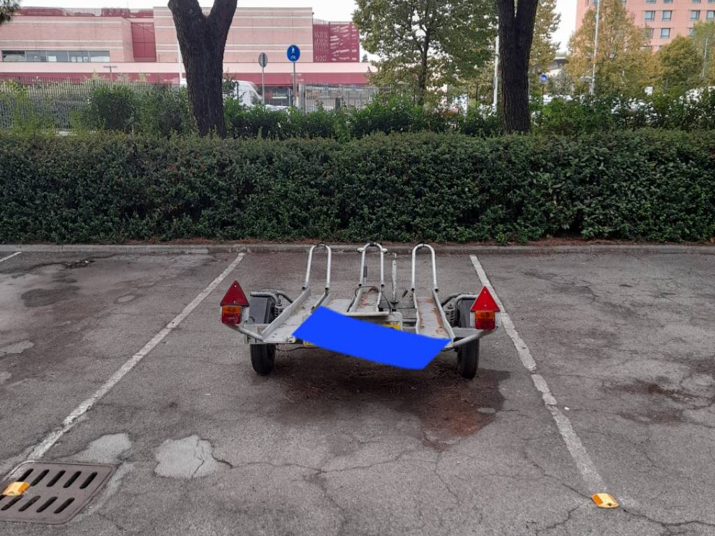 Posto auto - moto via della casella 65, legnaia - san quirico - monticelli, firenze