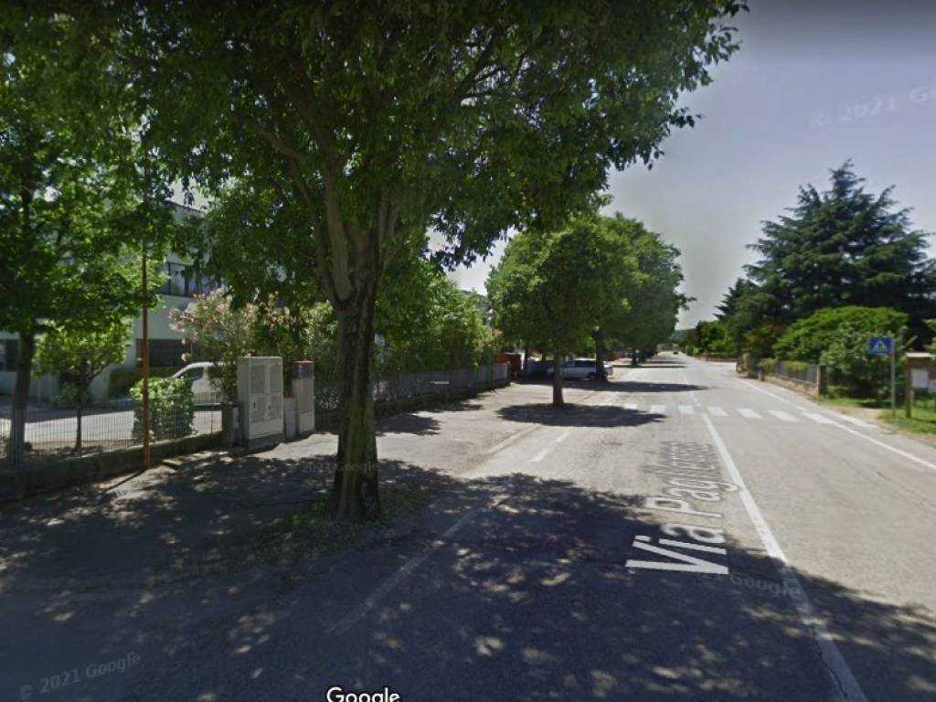 CAPANNONE IN VENDITA