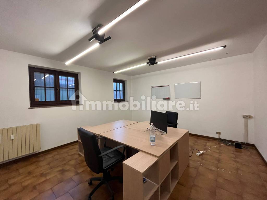 Ufficio - Studio piazza Quattro Martiri 24, Carmagnola, Rif. 98867070 ...