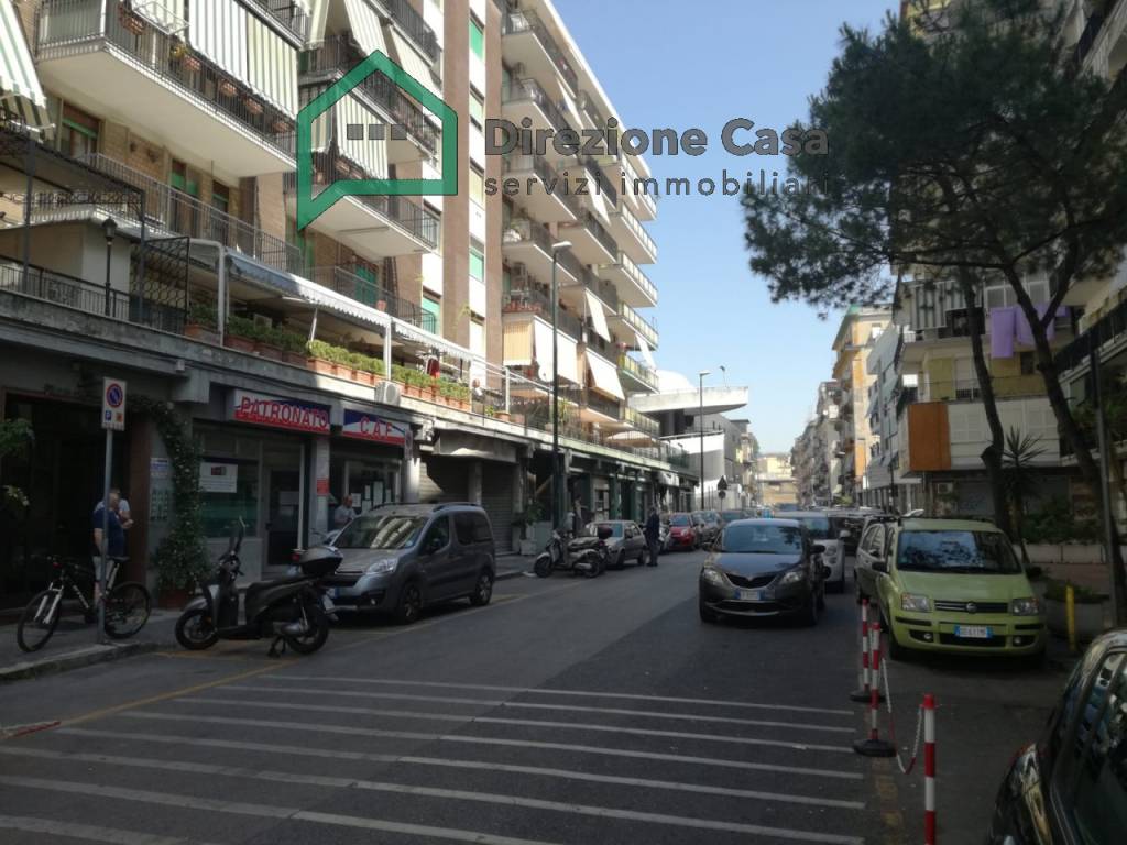 Locale commerciale via Federico Persico 47, Napoli, rif. 98918120 -  Immobiliare.it