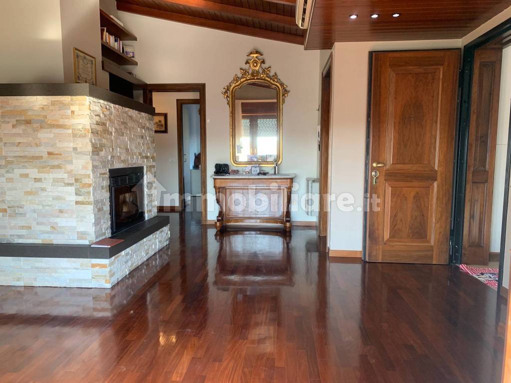 sala