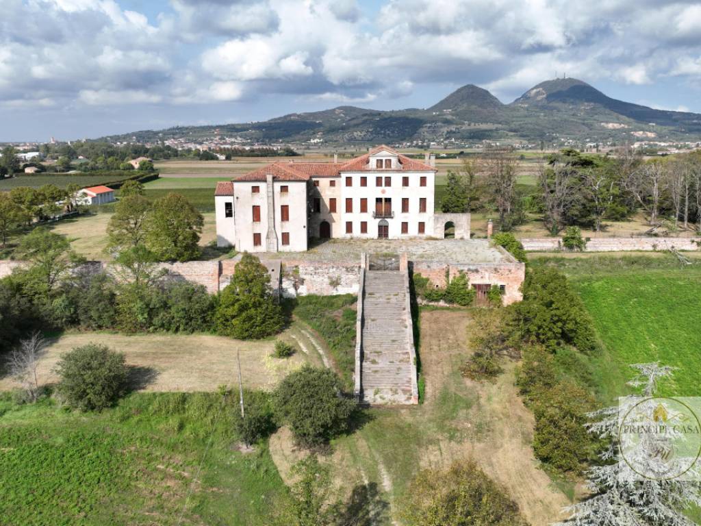 Baone - Villa Cà Barbaro in vendita