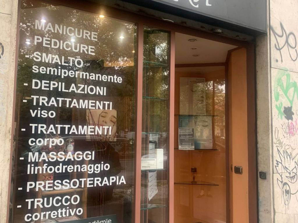 Attività commerciale viale Corsica 57, Milano, Rif. 99104746 -  Immobiliare.it