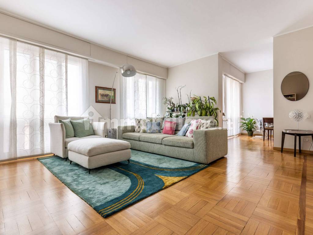 Vendita Appartamento Milano. Quadrilocale in viale Teodorico 21. Ottimo ...